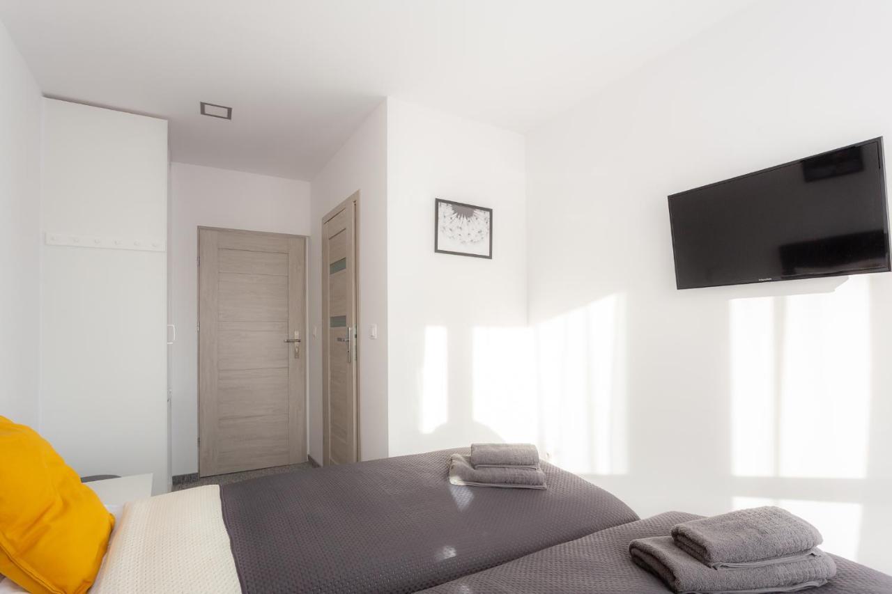 Villa To-Tu シクラルスカ・ポレンバ エクステリア 写真
